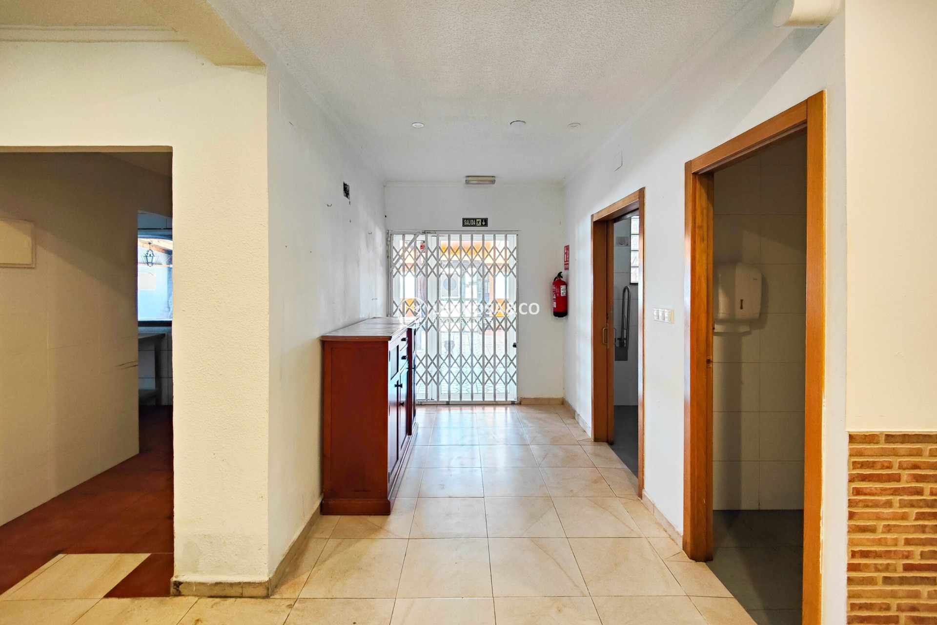 Herverkoop - Commercial space - Torrevieja - Costa Blanca