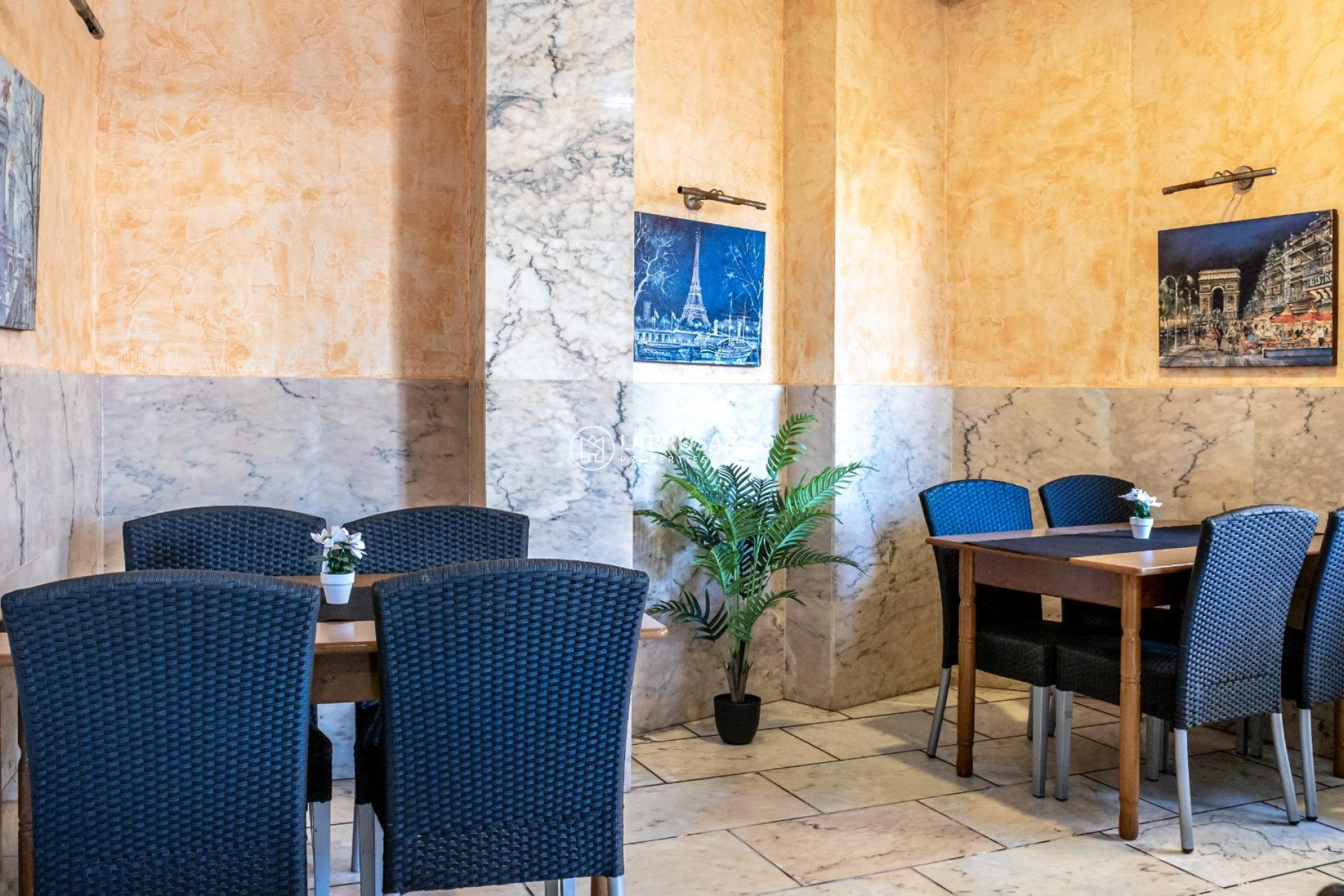 Herverkoop - Commercial space - Torrevieja - Estacion de autobuses