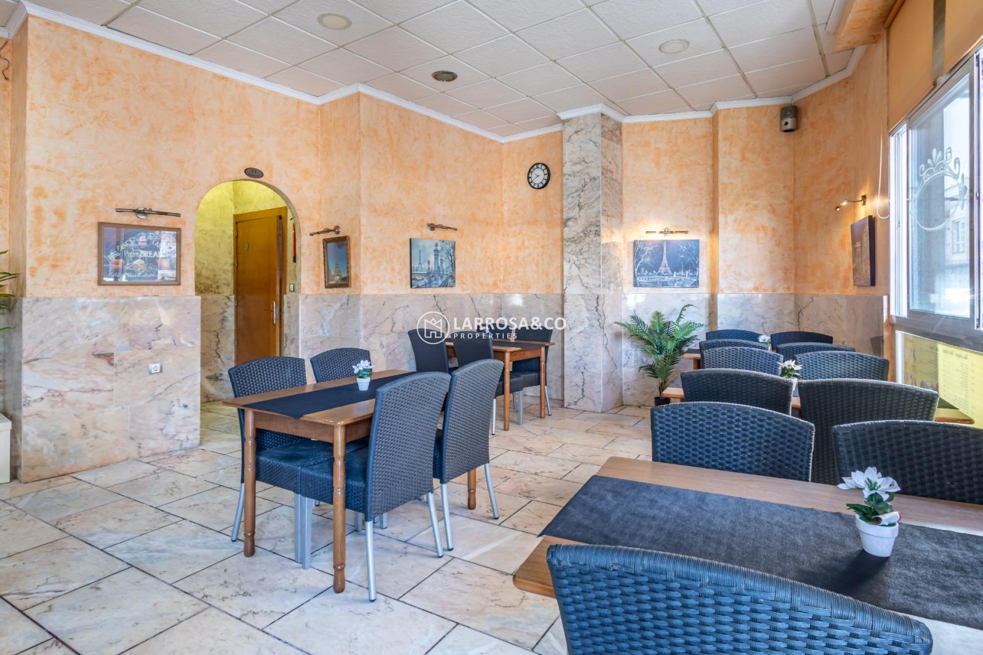 Herverkoop - Commercial space - Torrevieja - Estacion de autobuses