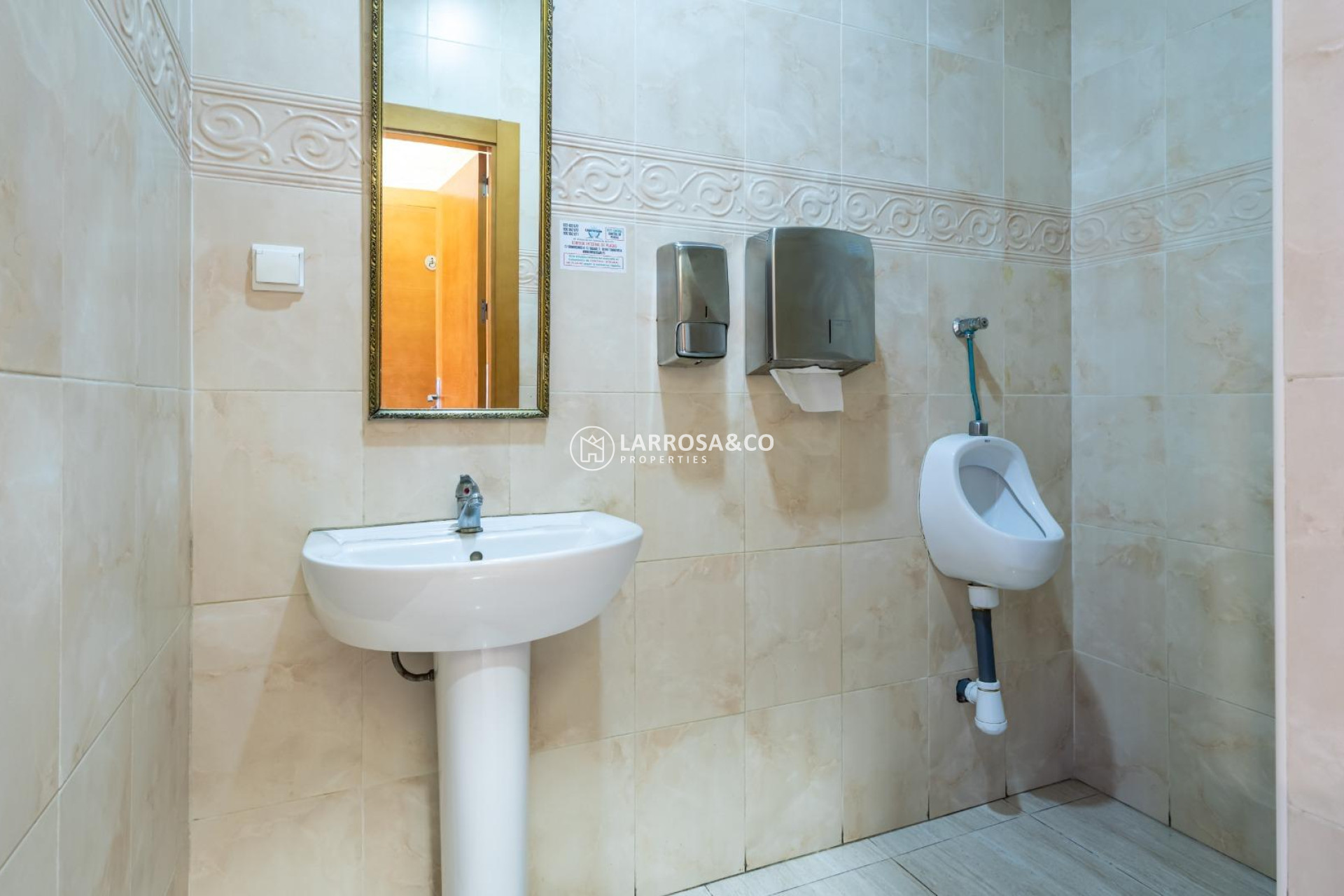 Herverkoop - Commercial space - Torrevieja - Estacion de autobuses