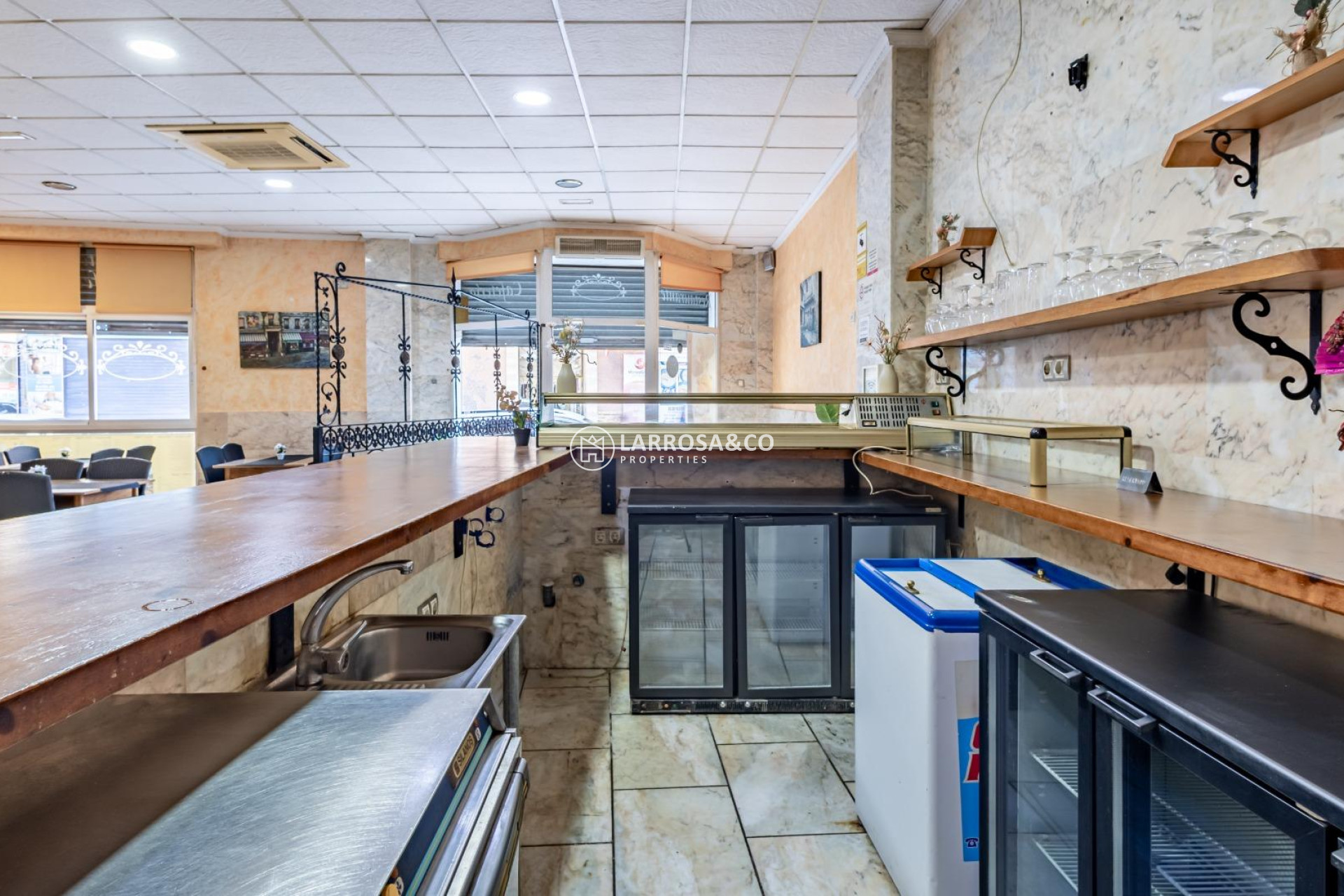 Herverkoop - Commercial space - Torrevieja - Estacion de autobuses