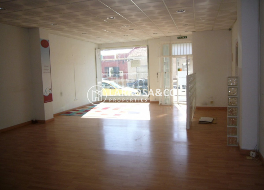 Herverkoop - Commercial space - Torrevieja - torrevieja