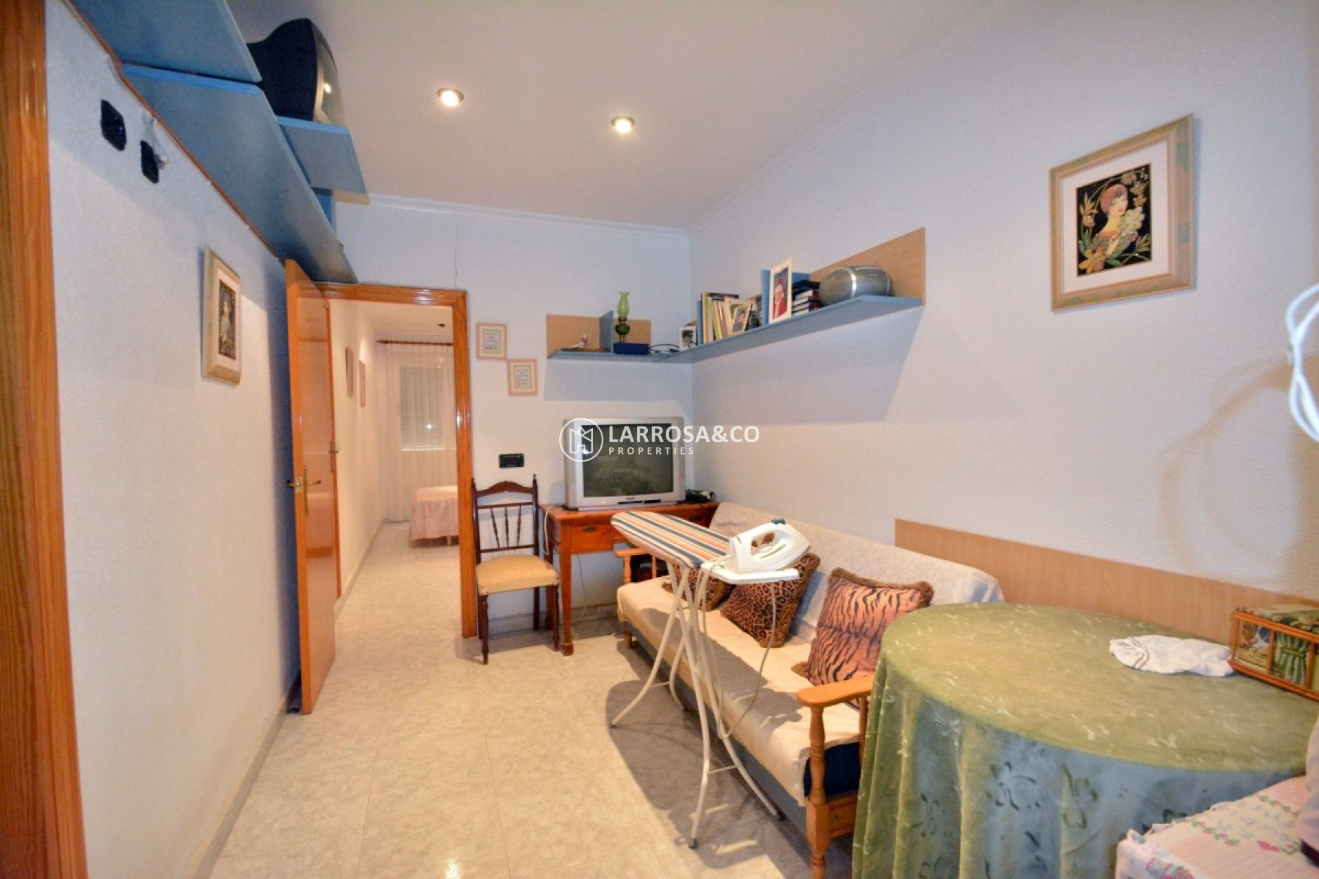 Herverkoop - Country house - Almoradí