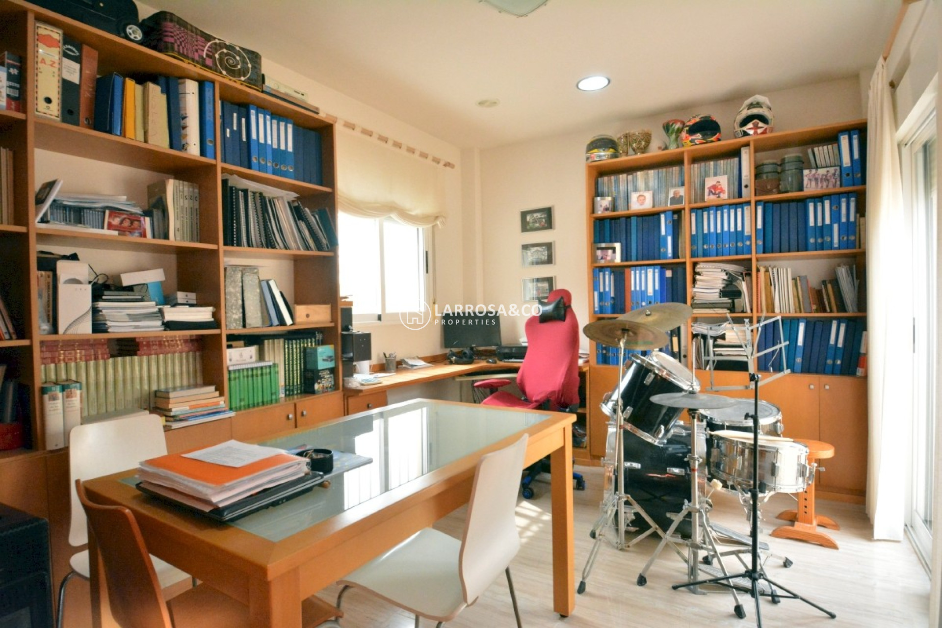 Herverkoop - Country house - Almoradí