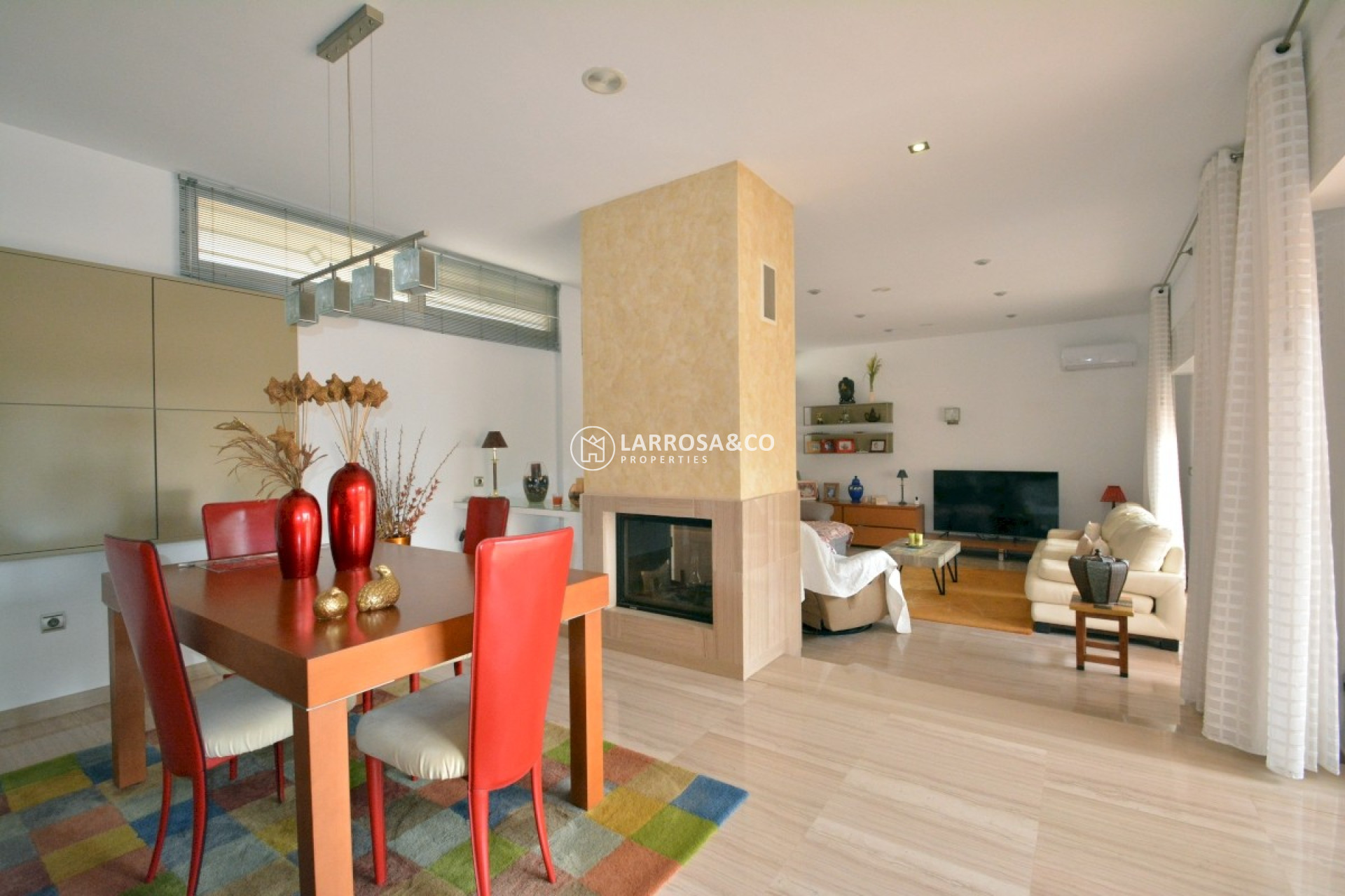 Herverkoop - Country house - Almoradí