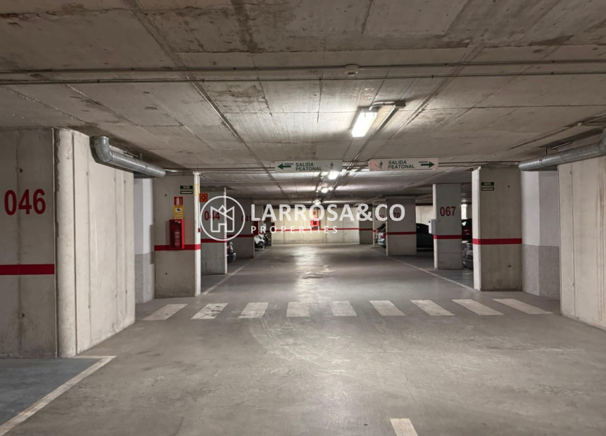 Herverkoop - Garage - Guardamar del Segura - Cervantes