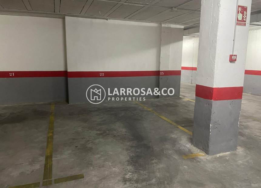 Herverkoop - Garage - Torrevieja - Centro