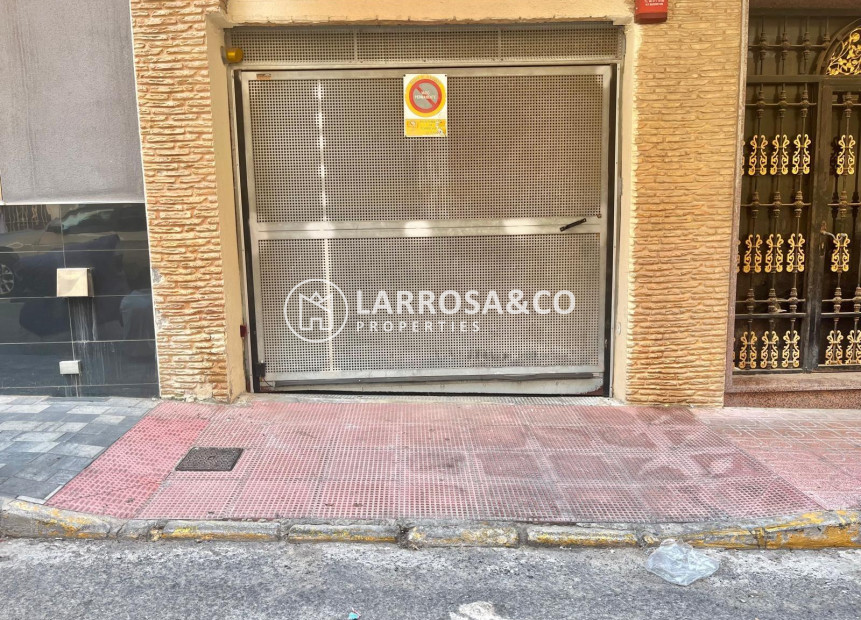 Herverkoop - Garage - Torrevieja - Centro