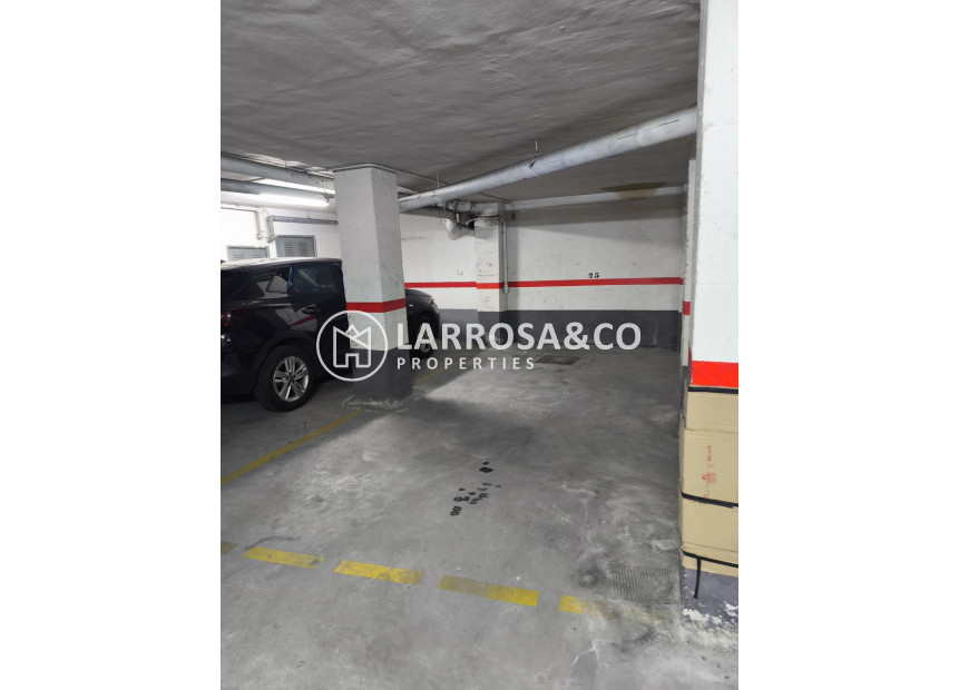 Herverkoop - Garage - Torrevieja - Los Locos Beach