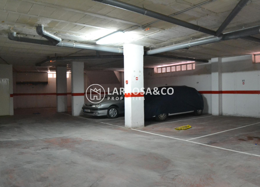 Herverkoop - Garage - Torrevieja - Playa del cura