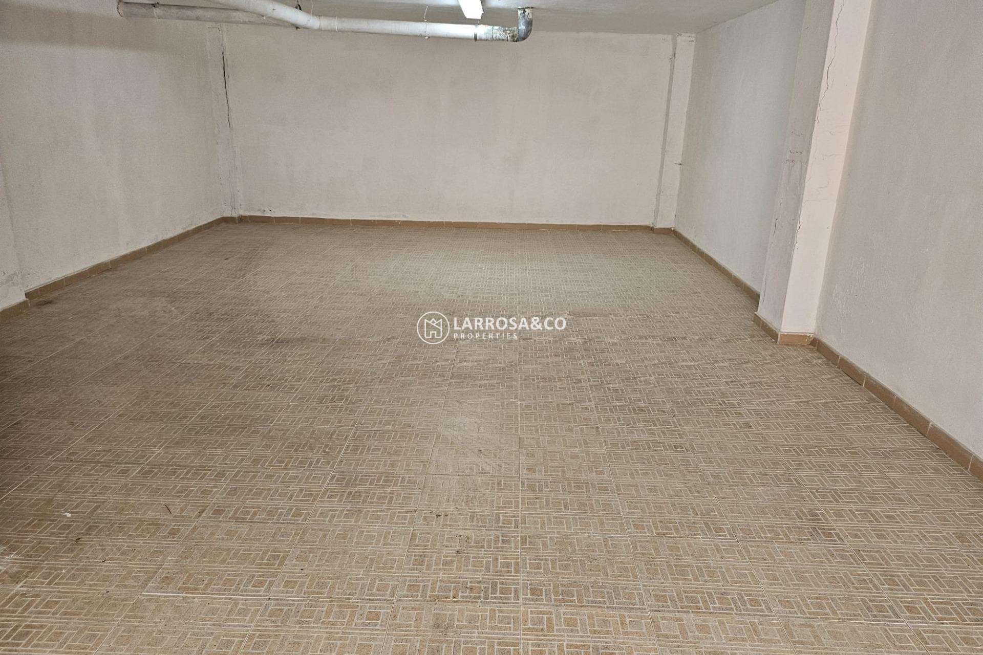 Herverkoop - Garage - Torrevieja - Playa del cura