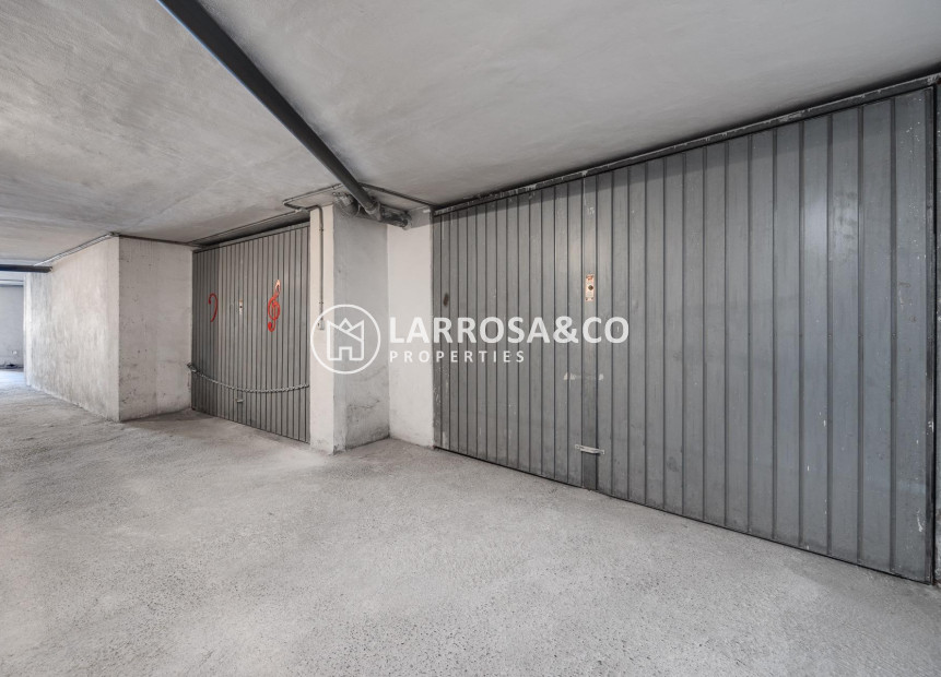 Herverkoop - Garage - Torrevieja - Playa del cura