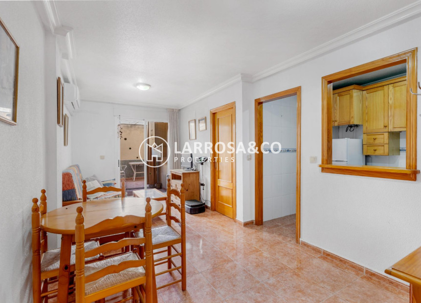 Herverkoop - Ground floor apartment - Torrevieja - Estacion de autobuses