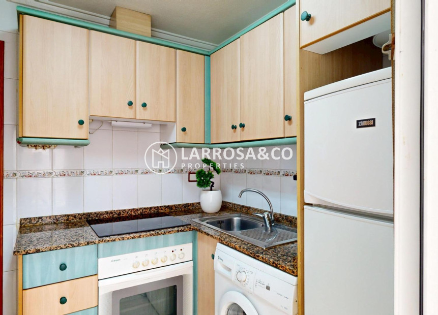 Herverkoop - Ground floor apartment - Torrevieja - Estacion de autobuses