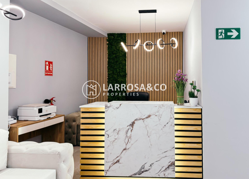 Herverkoop - Hotel - Torrevieja - Centro