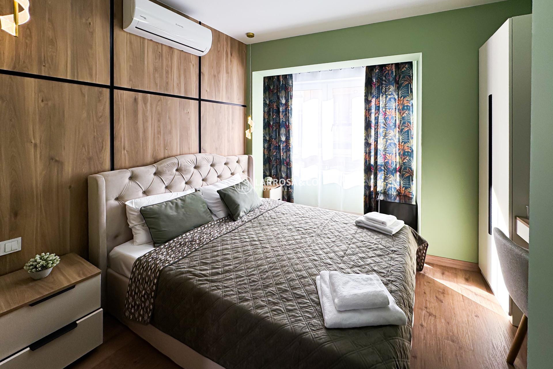 Herverkoop - Hotel - Torrevieja - Centro