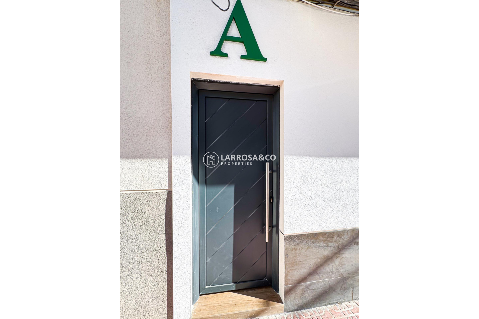 Herverkoop - Hotel - Torrevieja - Centro