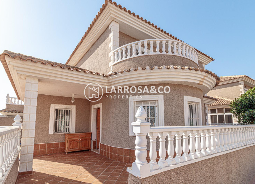 Herverkoop - Inmueble singular - Torrevieja - Los Altos