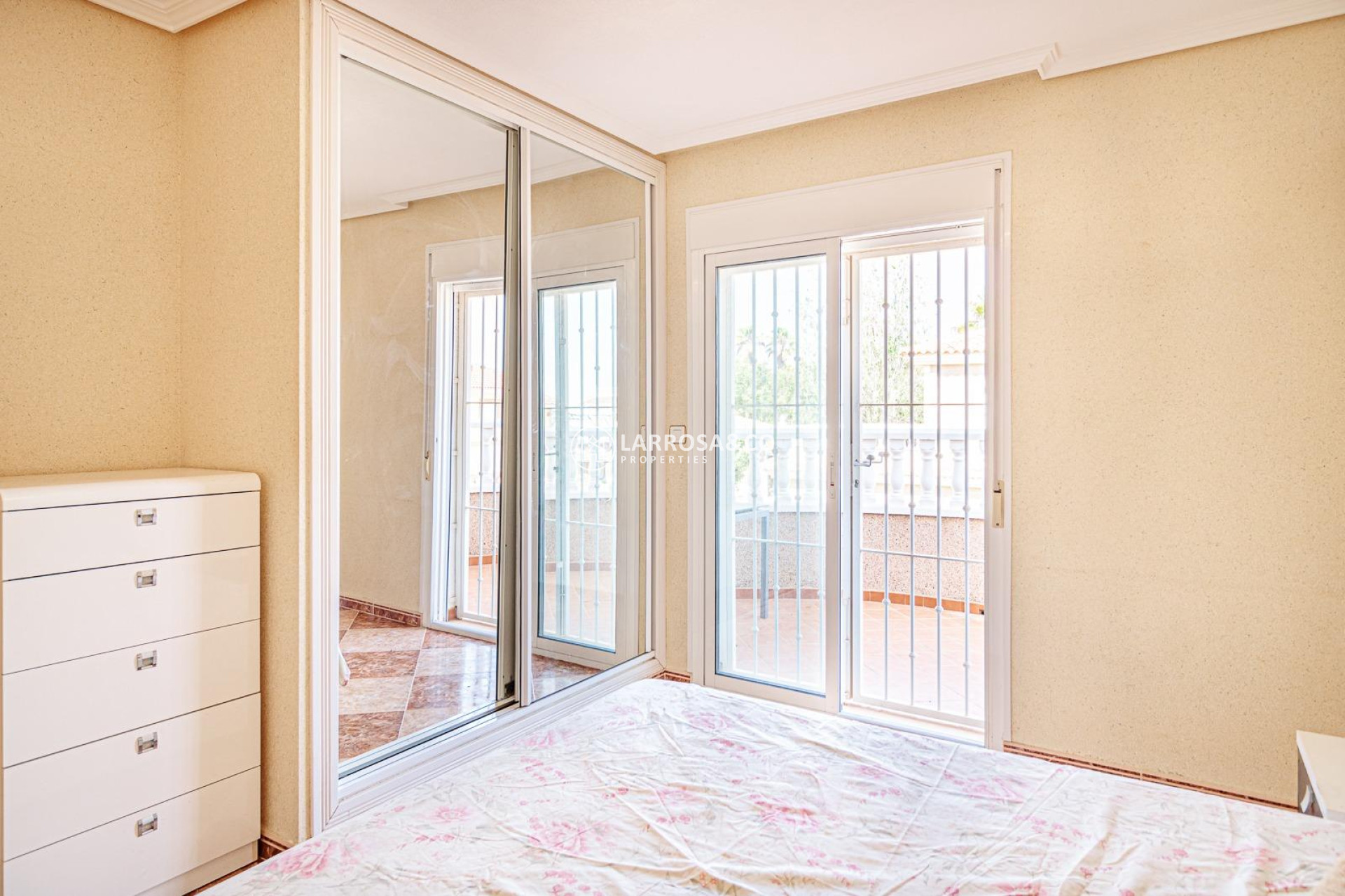 Herverkoop - Inmueble singular - Torrevieja - Los Altos