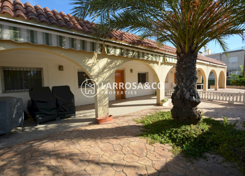 Herverkoop - Semi-detached house - Guardamar del Segura - Urb. Costabella