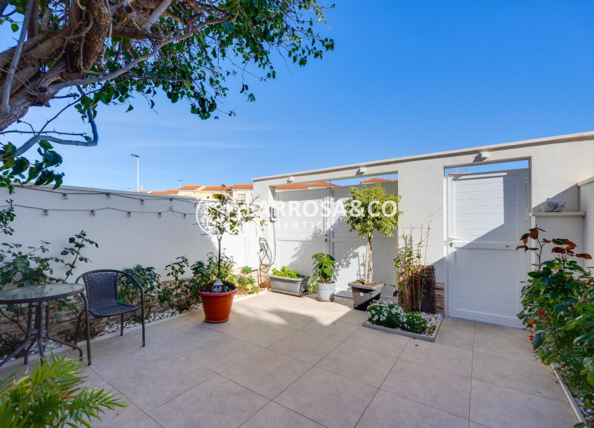 Herverkoop - Semi-detached house - Torrevieja - Aguas Nuevas