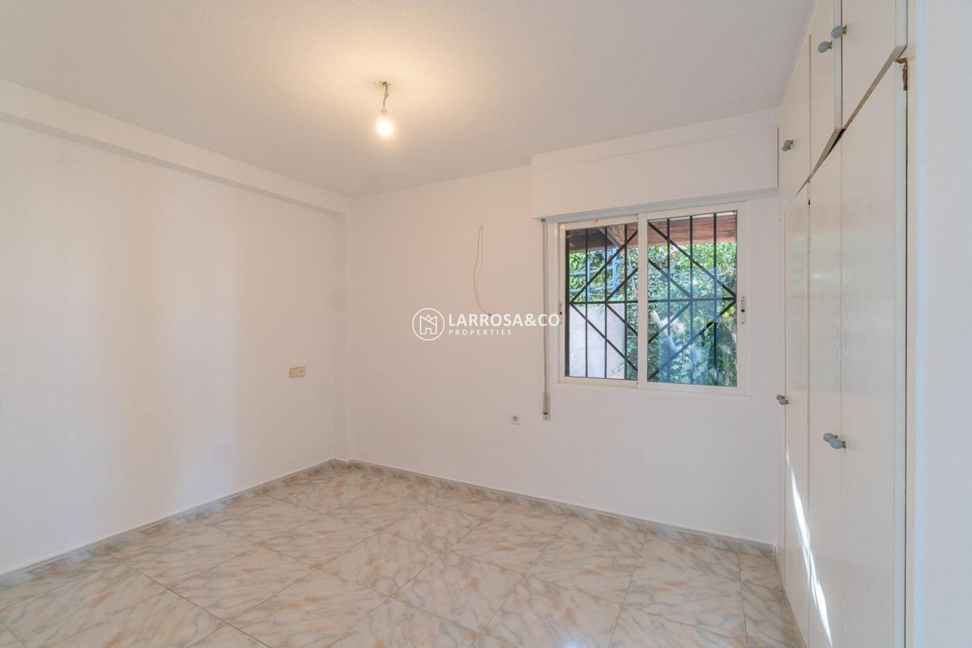 Herverkoop - Semi-detached house - Torrevieja - Carrefour