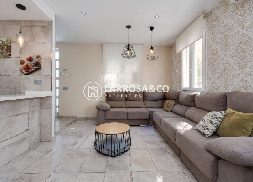 Herverkoop - Semi-detached house - Torrevieja - Centro