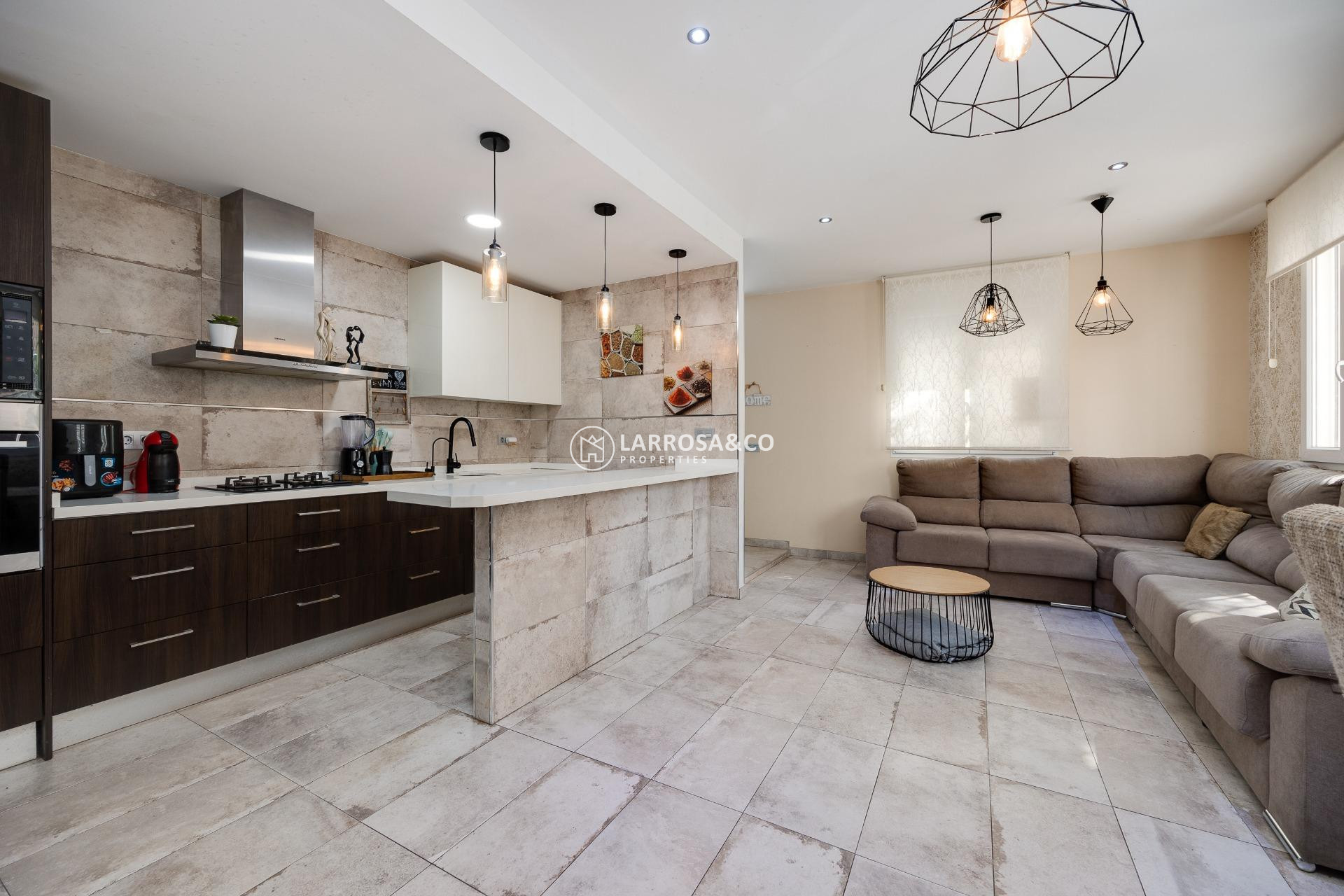 Herverkoop - Semi-detached house - Torrevieja - Centro