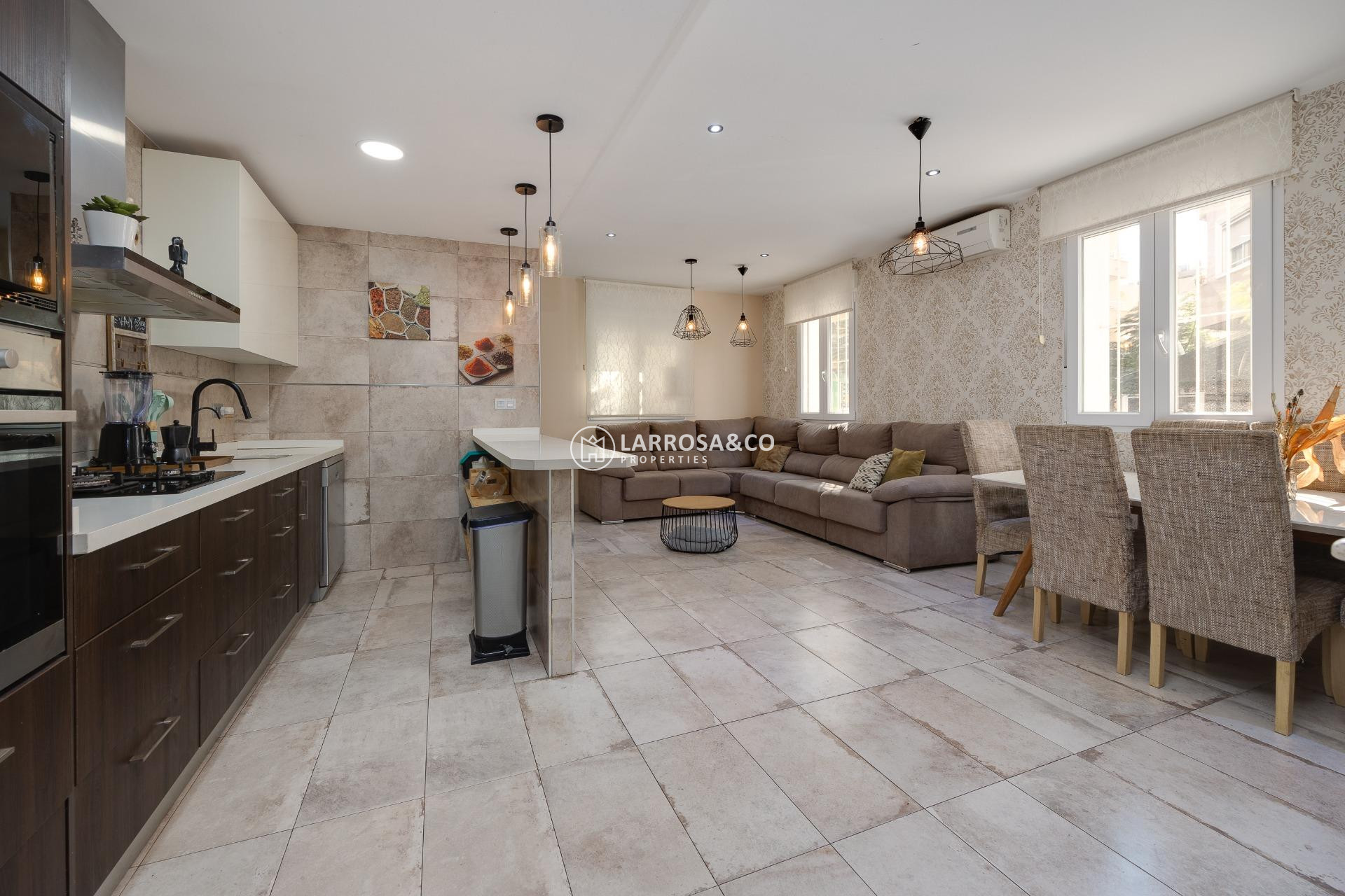 Herverkoop - Semi-detached house - Torrevieja - Centro