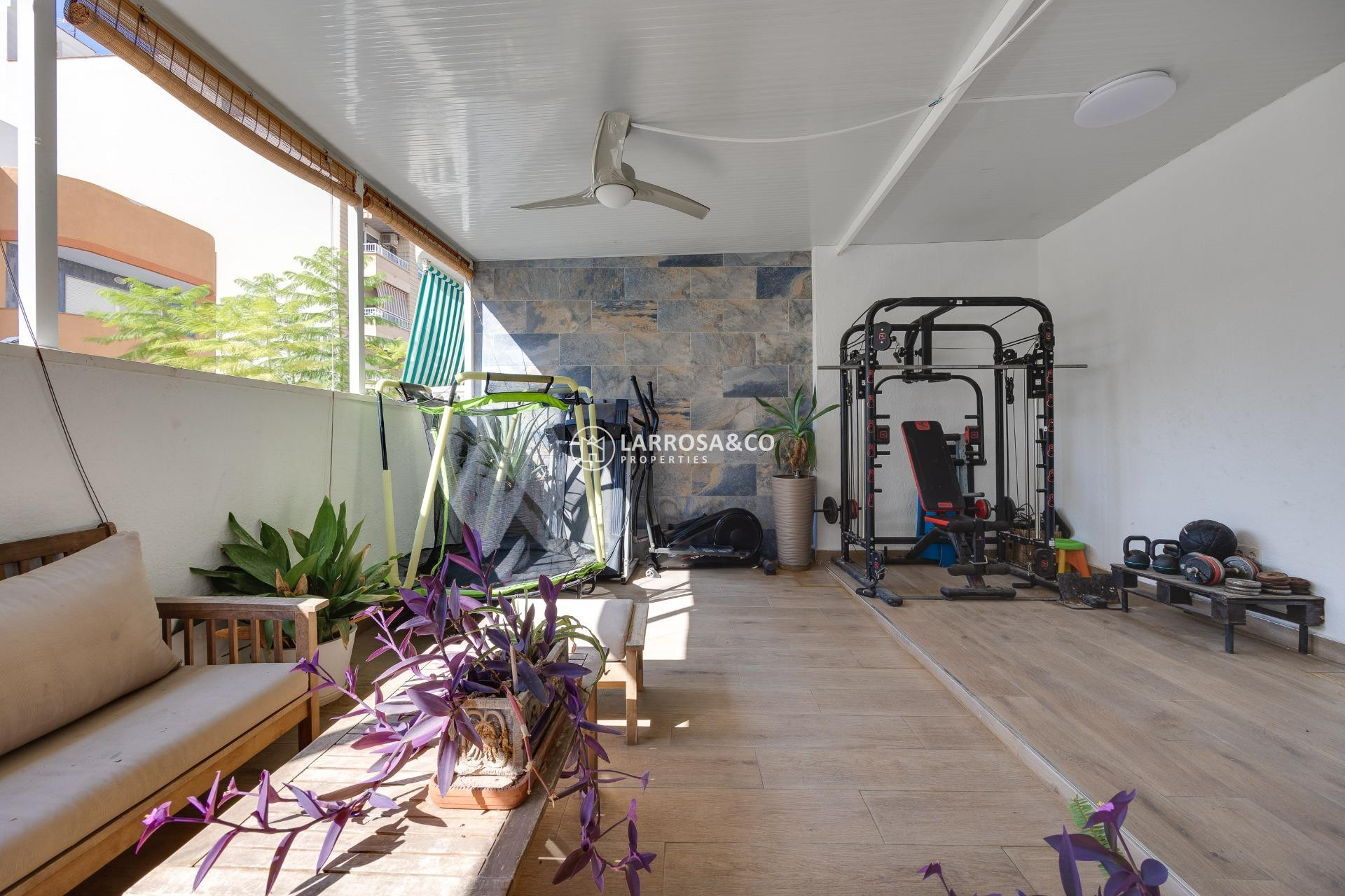 Herverkoop - Semi-detached house - Torrevieja - Centro