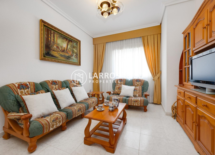 Herverkoop - Semi-detached house - Torrevieja - Paseo maritimo