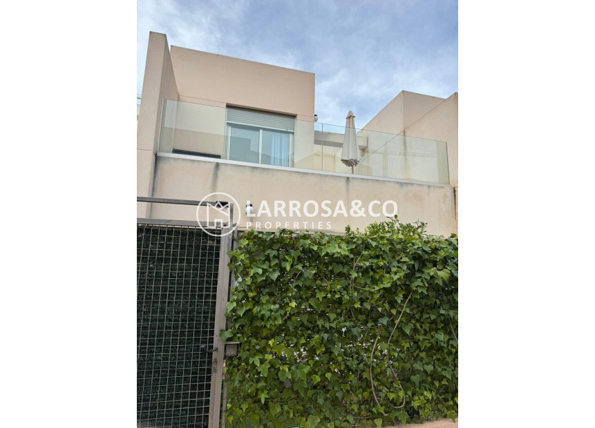 Herverkoop - Semi-detached house - Torrevieja - Punta Prima