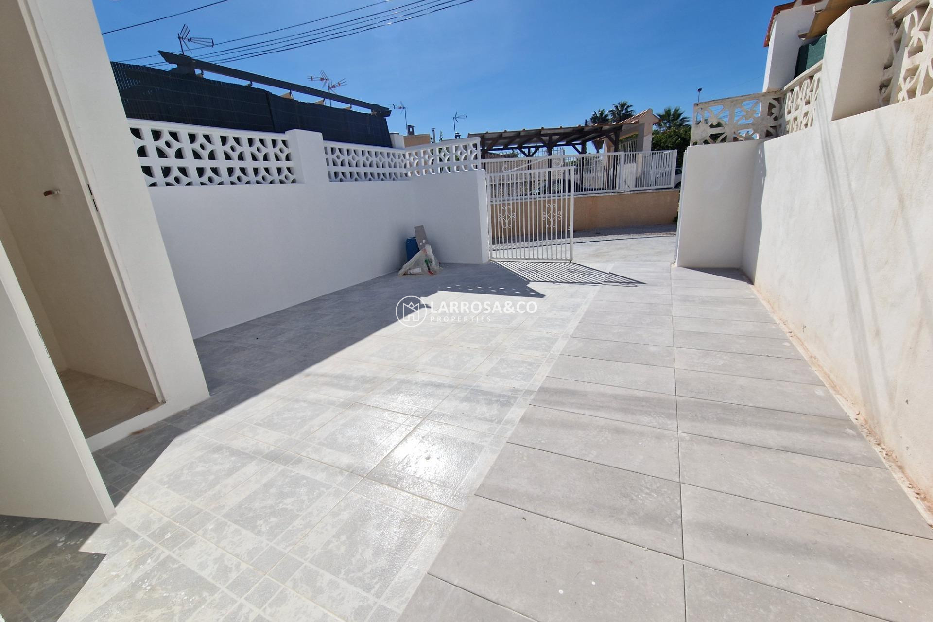 Herverkoop - Semi-detached house - Torrevieja - Torretas