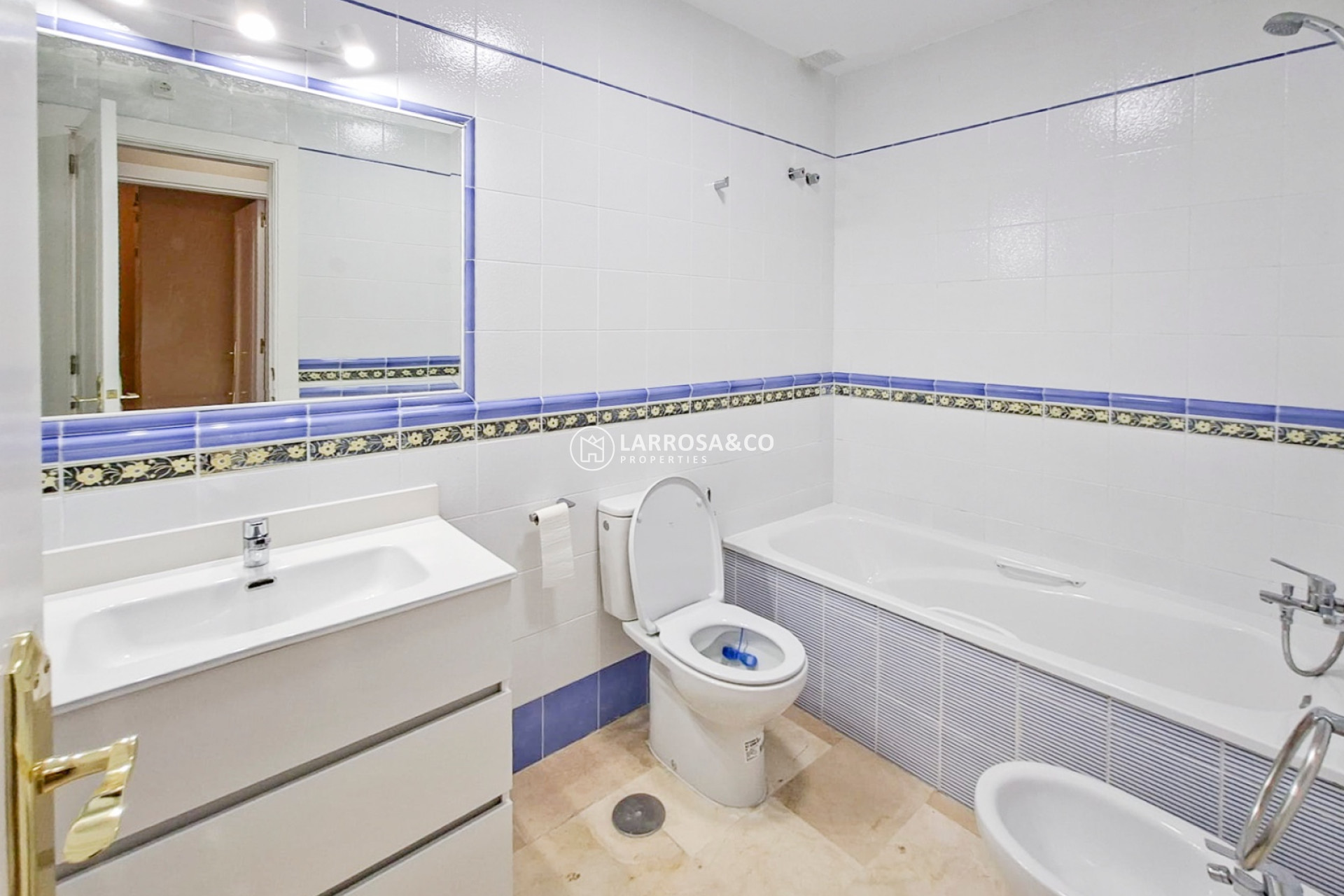 Herverkoop - Semi-detached house - Villamartin