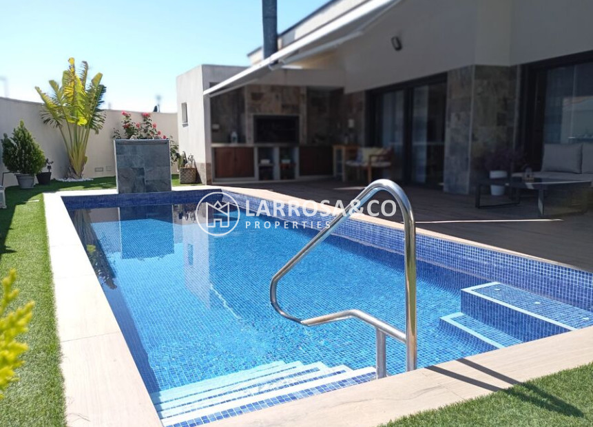 Herverkoop - Villa - Daya Nueva - Costa Blanca