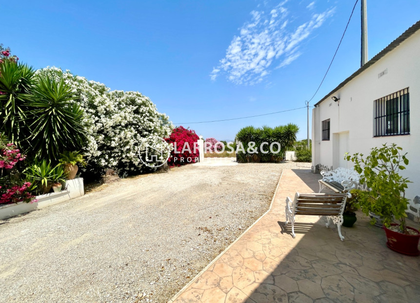 Herverkoop - Villa - Daya Nueva - Costa Blanca