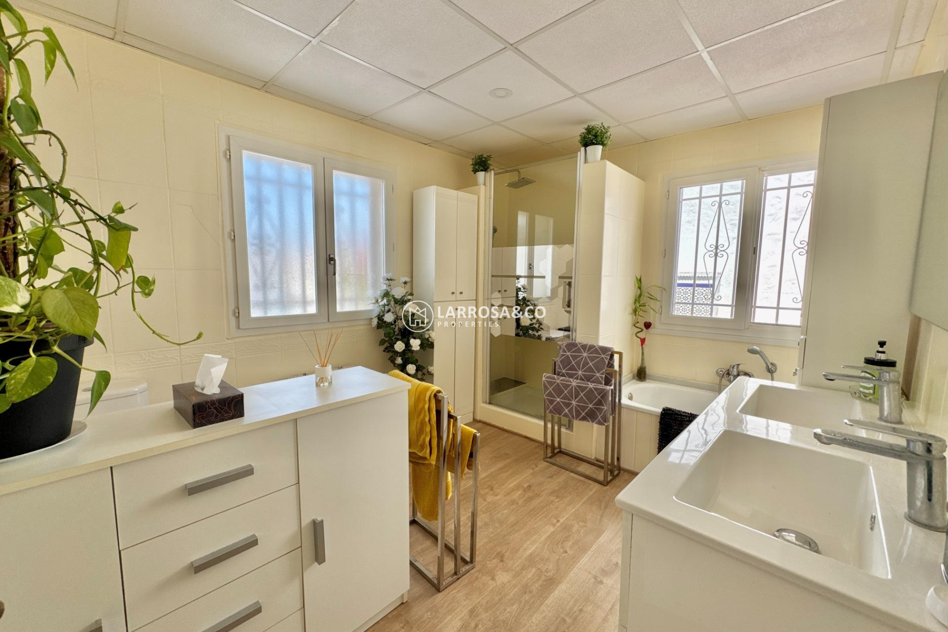 Herverkoop - Villa - Dolores - Comunidad valenciana