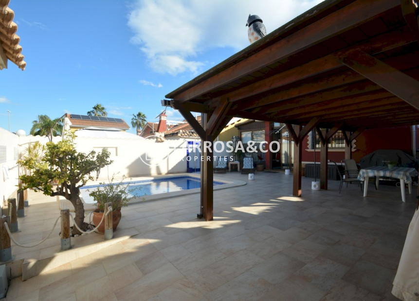 Herverkoop - Villa - Guardamar del Segura