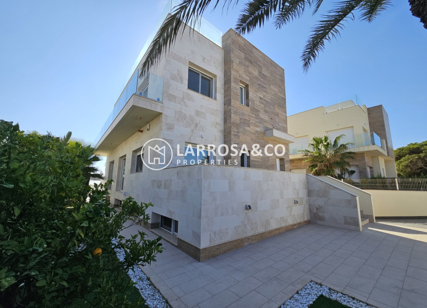 Herverkoop - Villa - La Zenia - Costa Blanca