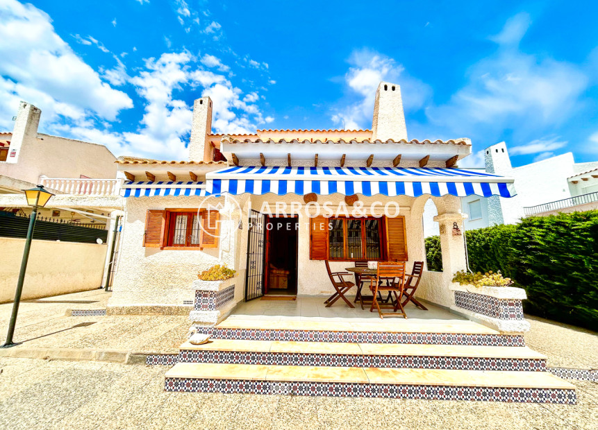 Herverkoop - Villa - La Zenia - Costa Blanca