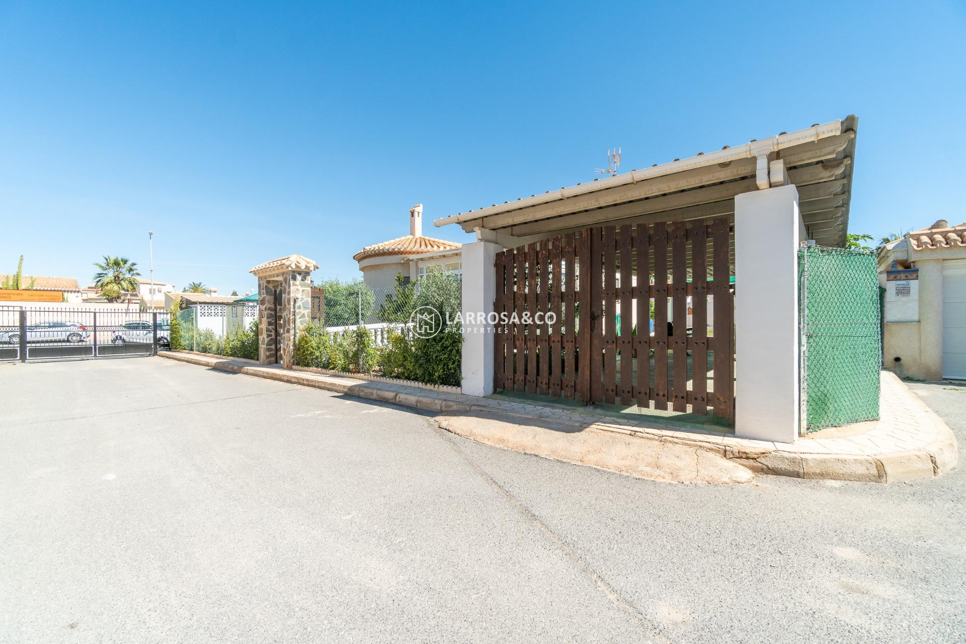 Herverkoop - Villa - Orihuela costa - Playa Flamenca