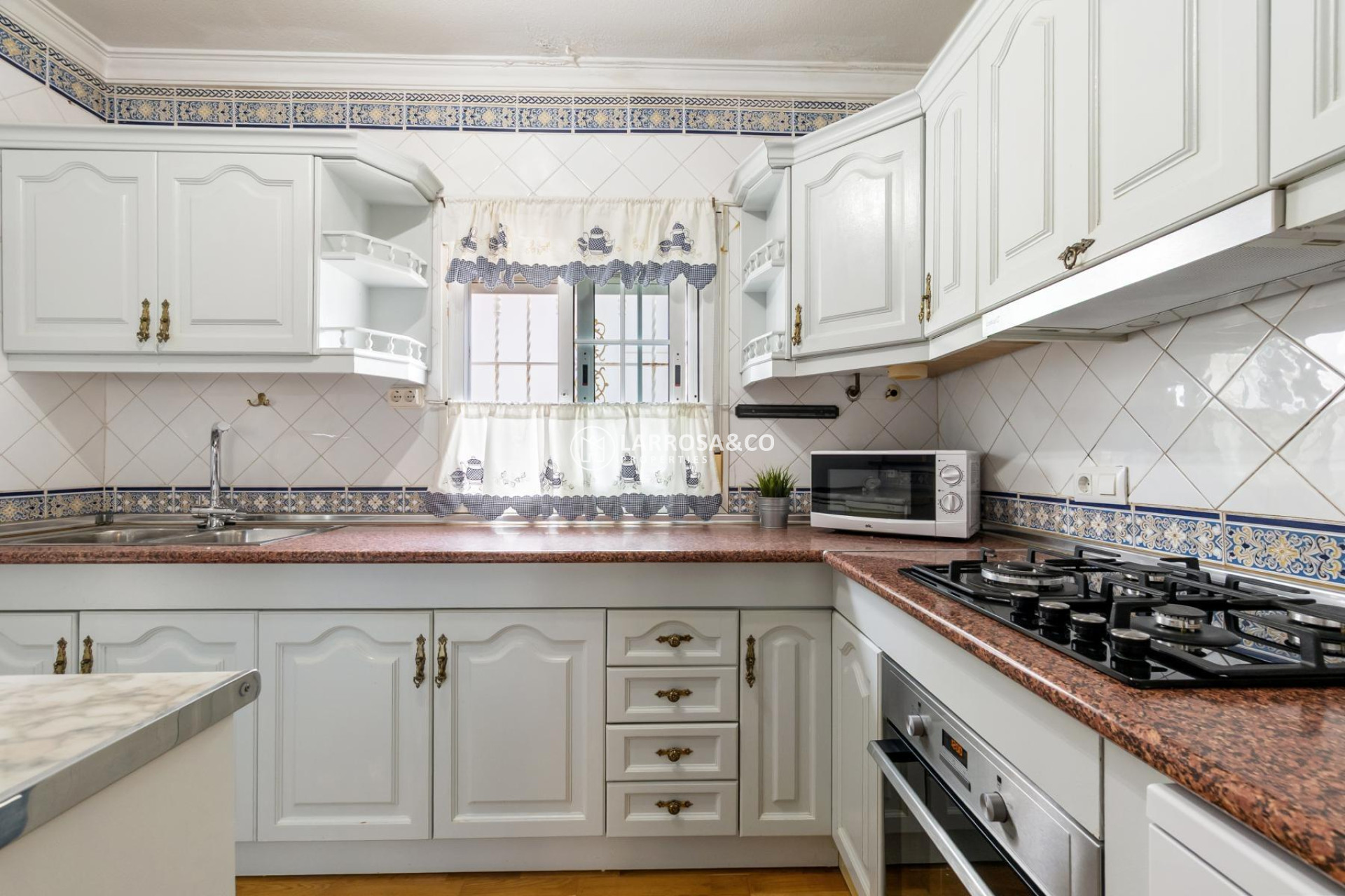 Herverkoop - Villa - Orihuela costa - Punta Prima