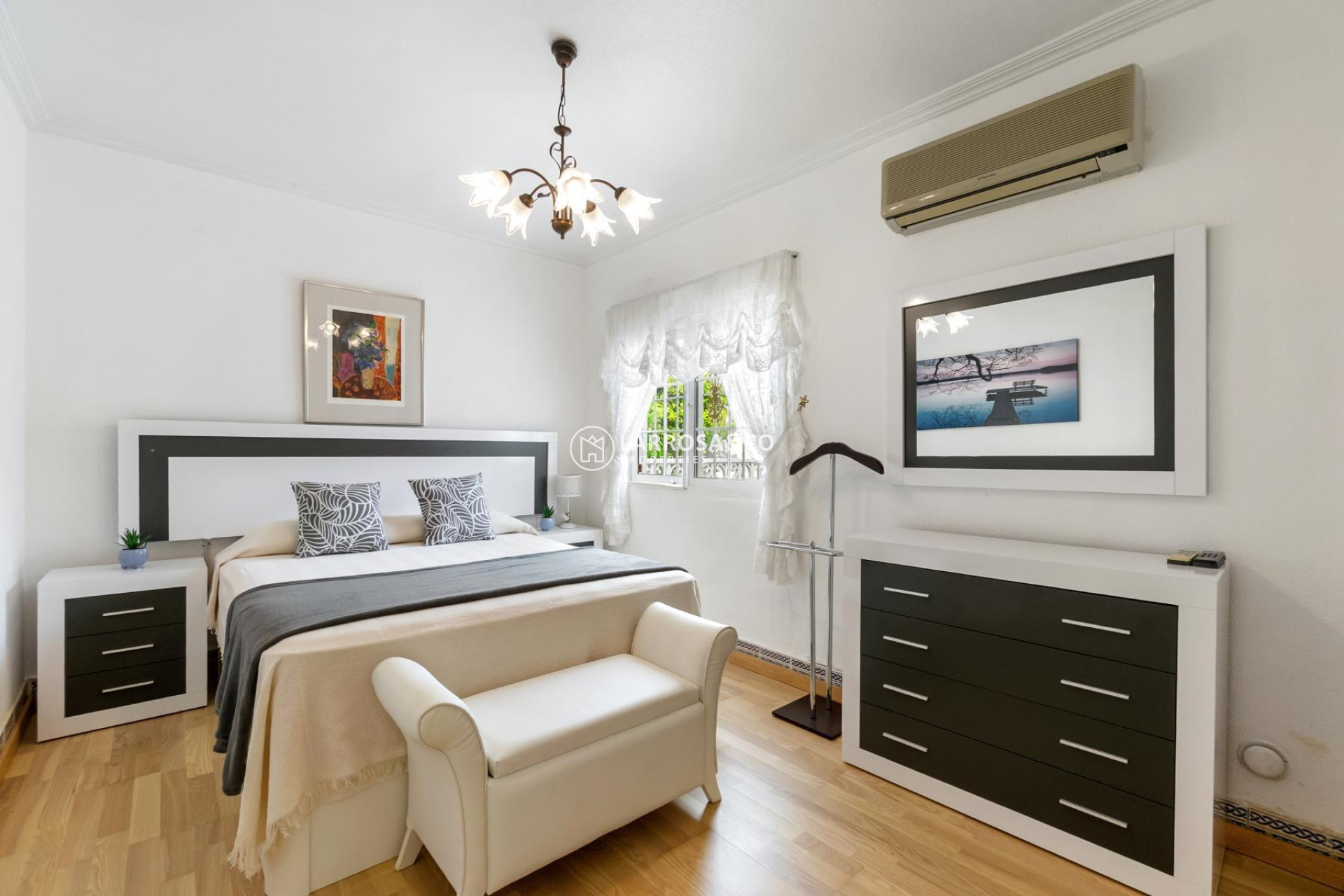 Herverkoop - Villa - Orihuela costa - Punta Prima