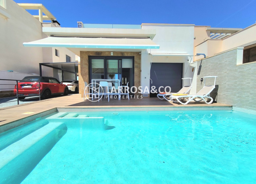 Herverkoop - Villa - San Miguel de Salinas - Inland