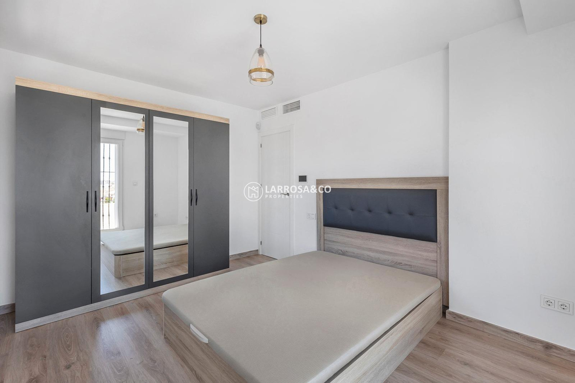 Herverkoop - Villa - Torrevieja - Aguas Nuevas