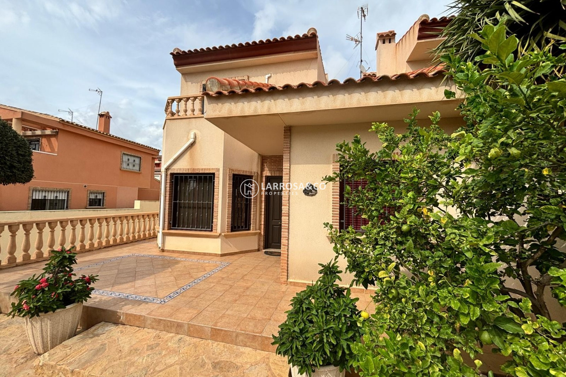 Herverkoop - Villa - Torrevieja Centro - Torrevieja