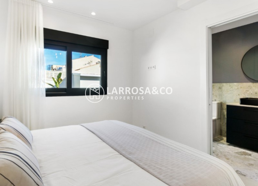 Herverkoop - Villa - Torrevieja - Costa Blanca