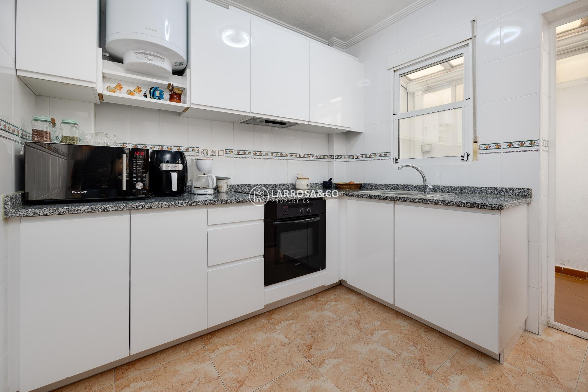 Herverkoop - Villa - Torrevieja - El molino