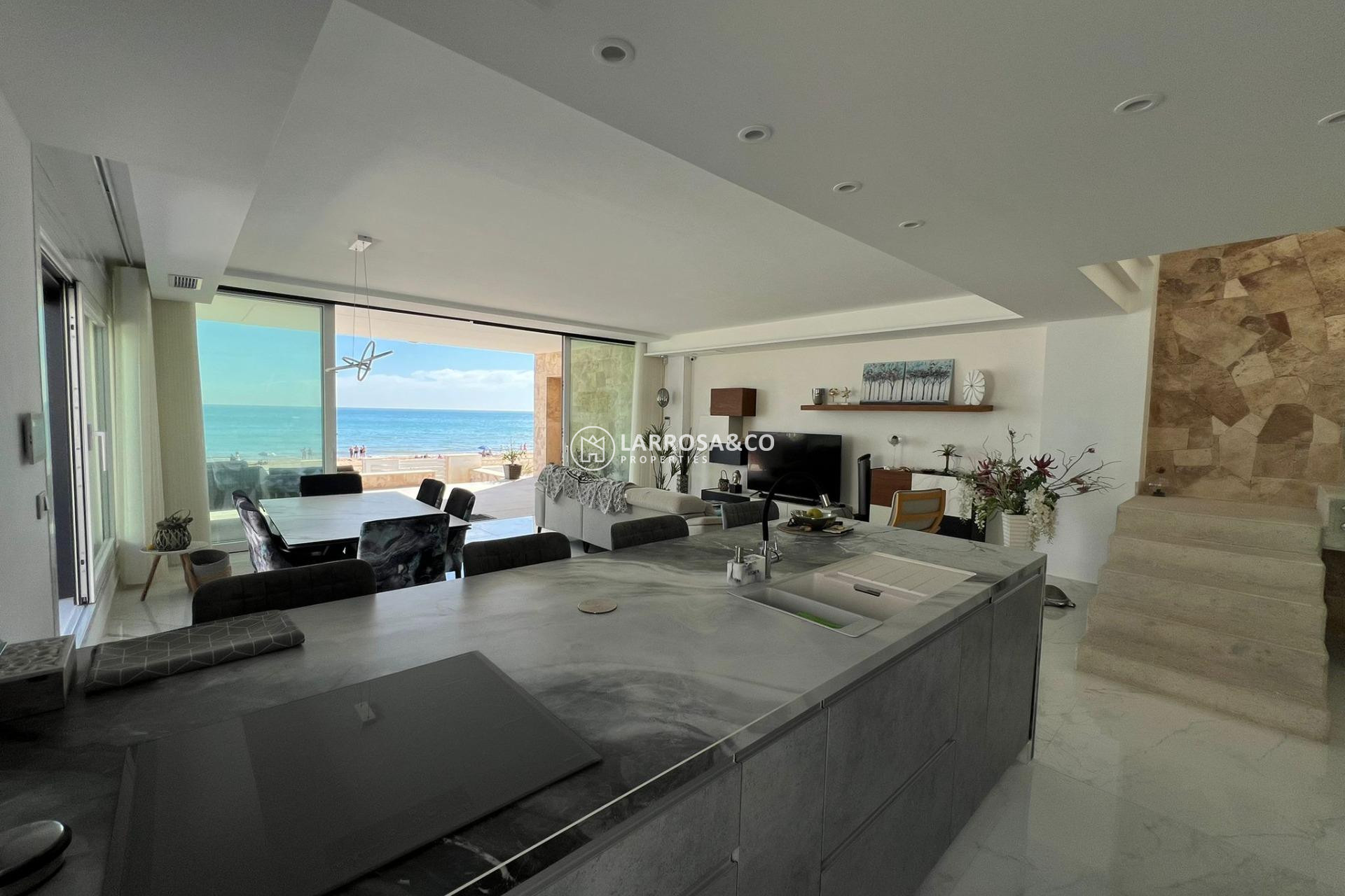 Herverkoop - Villa - Torrevieja - La Mata