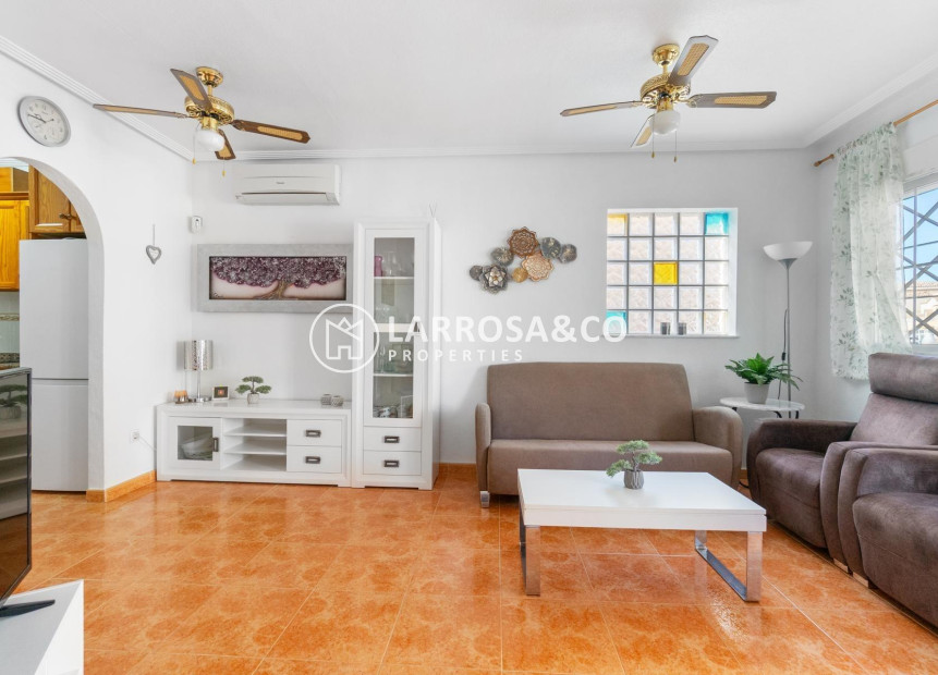 Herverkoop - Villa - Torrevieja - La Siesta - El Salado - Torreta